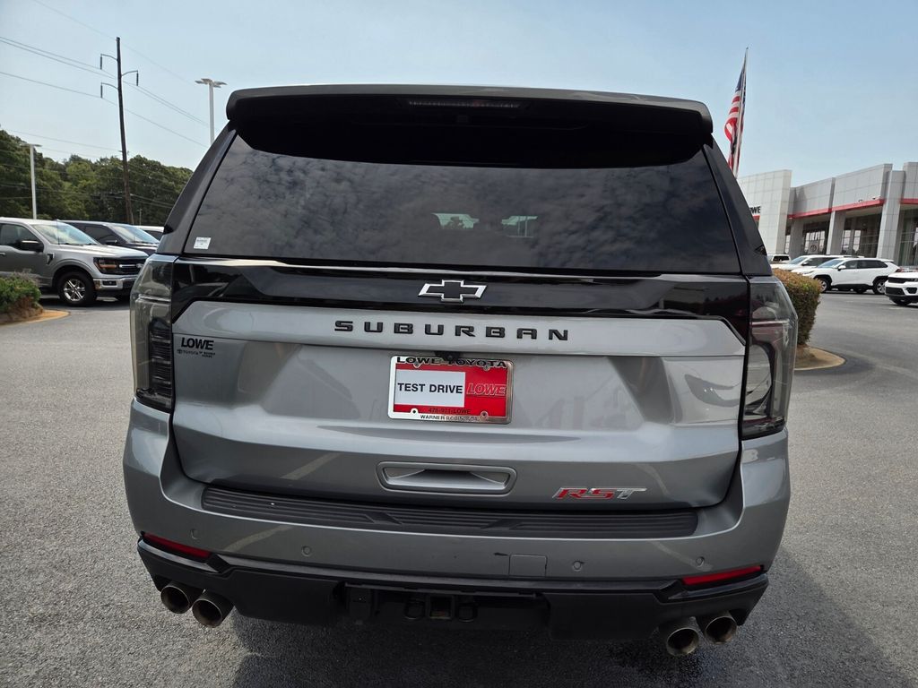 Used 2025 Chevrolet Suburban SUV