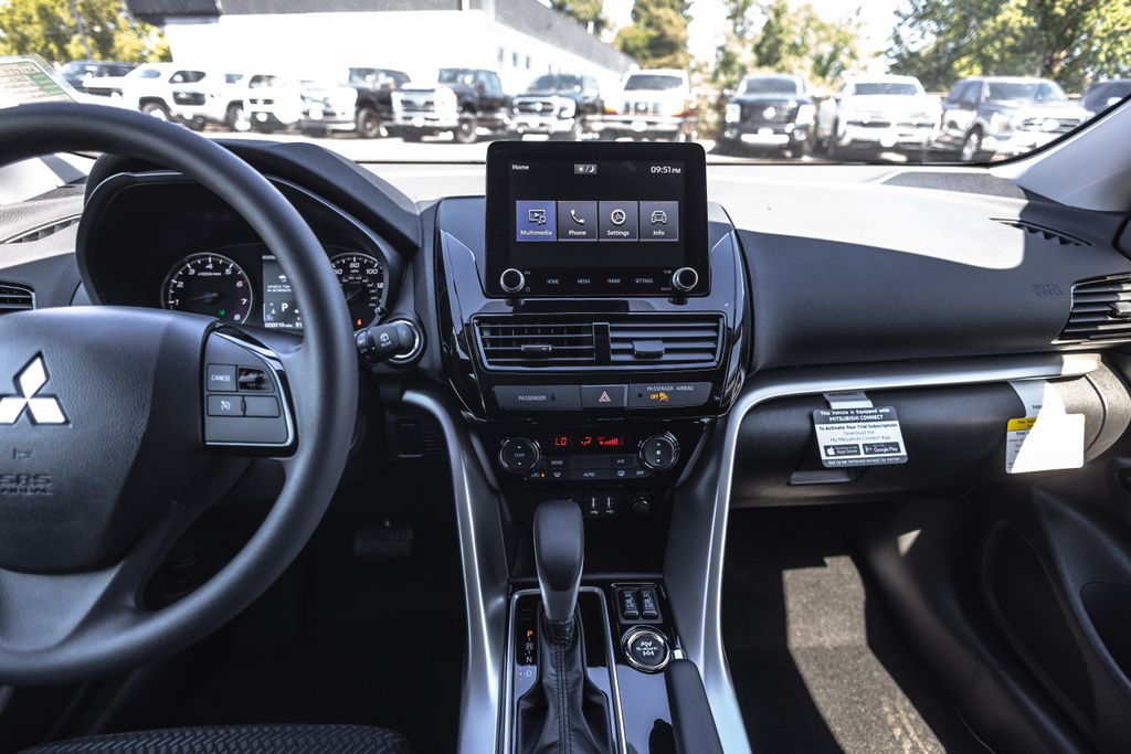 2026 Mitsubishi Eclipse Cross LE thumbnail 23