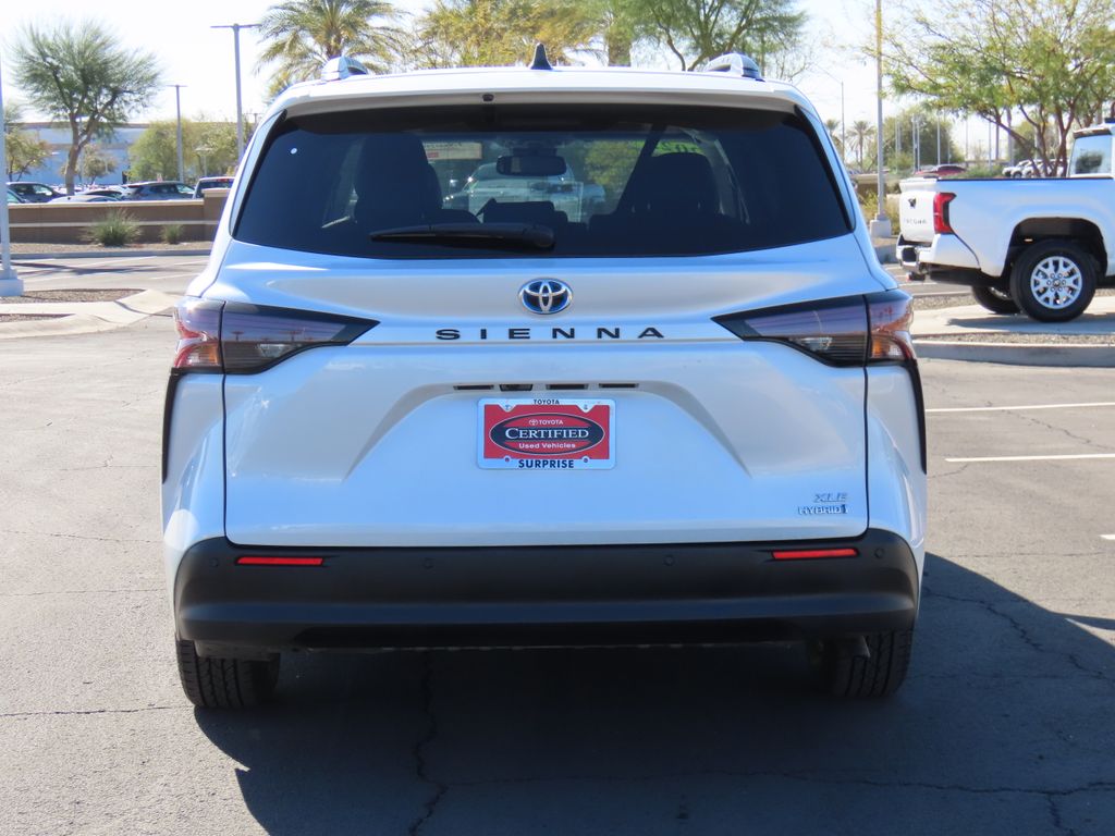 2023 Toyota Sienna XLE 6