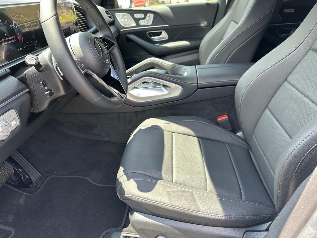 Thumbnail: 2026 Mercedes-Benz GLE - 21