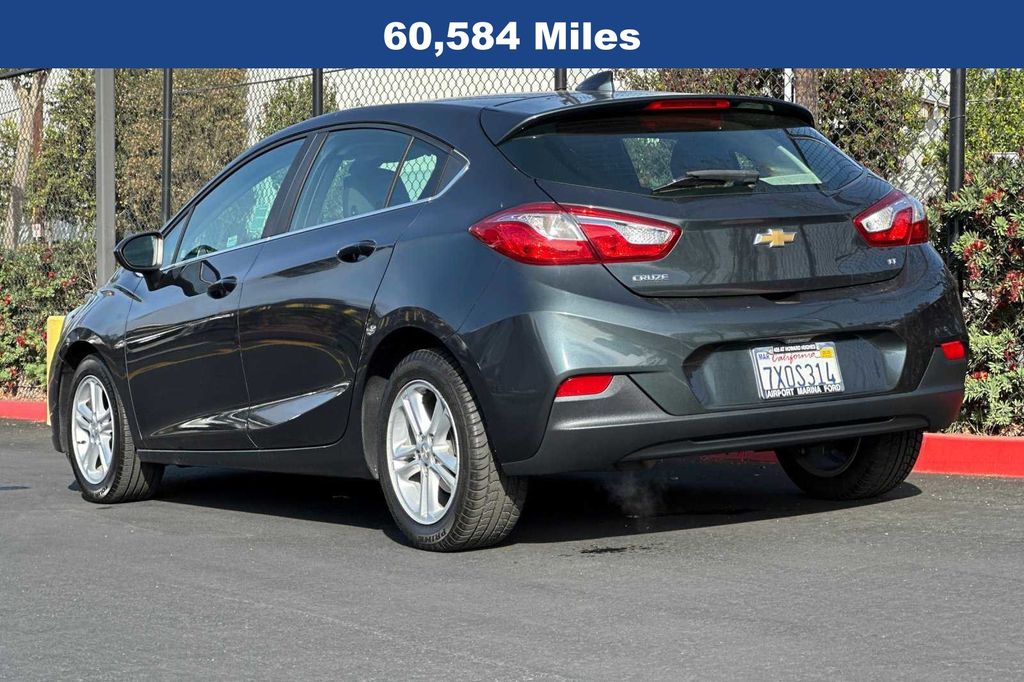 2017 Chevrolet Cruze LT 8