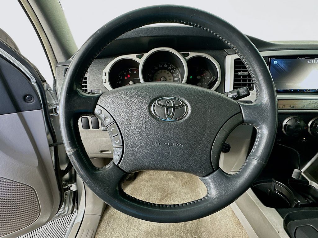 Thumbnail: 2004 Toyota 4Runner - 11