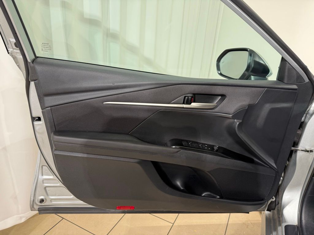 Thumbnail: 2025 Toyota Camry - 14