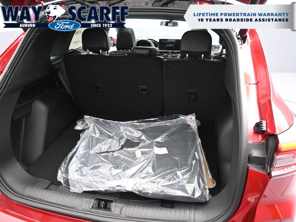 2025 Ford Escape ST-Line Elite