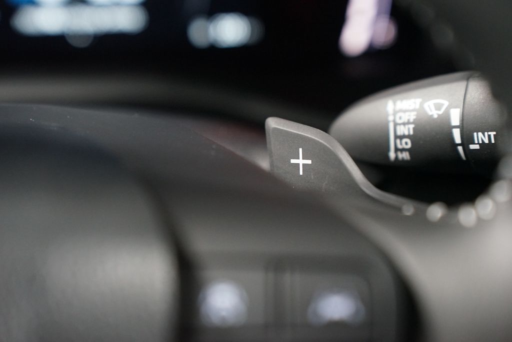 Thumbnail: 2025 Toyota Camry - 15