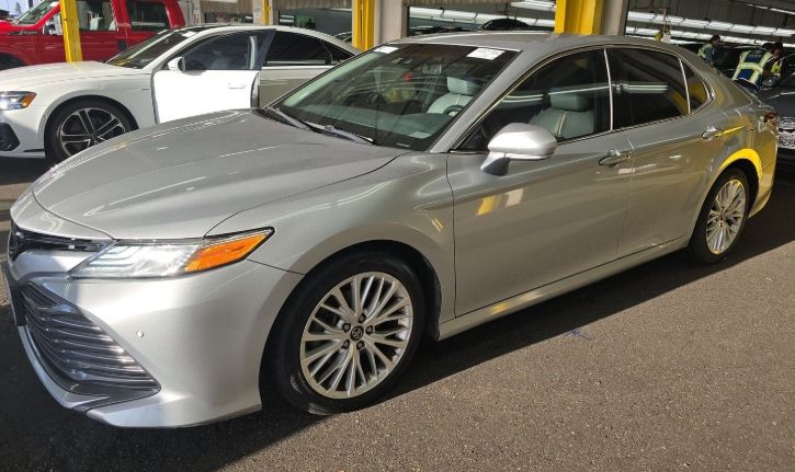 Used 2018 Toyota Camry XLE 4D Sedan