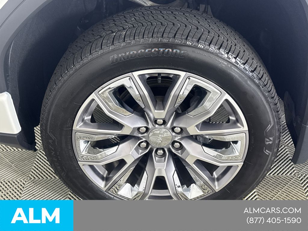 Used 2024 White GMC Denali image 15