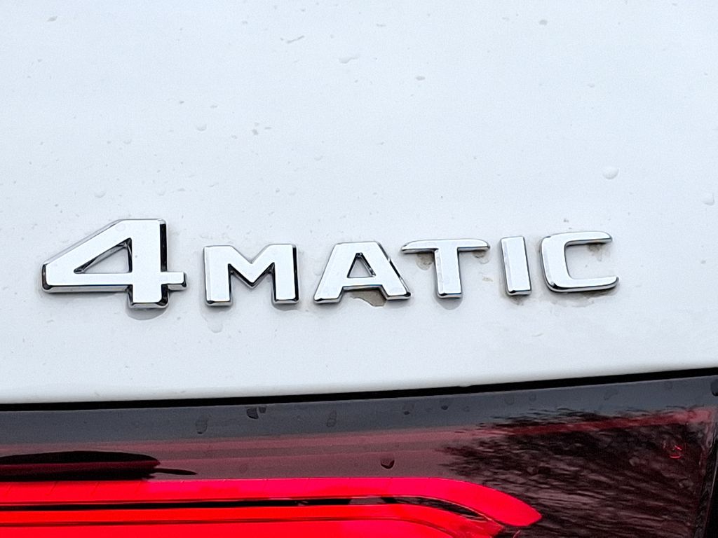 2025 Mercedes-Benz GLC 350 25