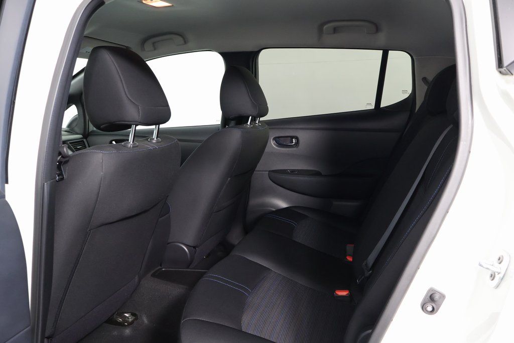 Thumbnail: 2018 Nissan Leaf - 11