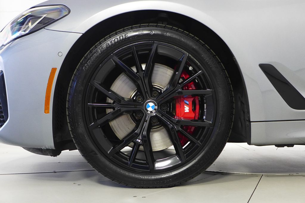 Thumbnail: 2023 BMW 5 Series - 5