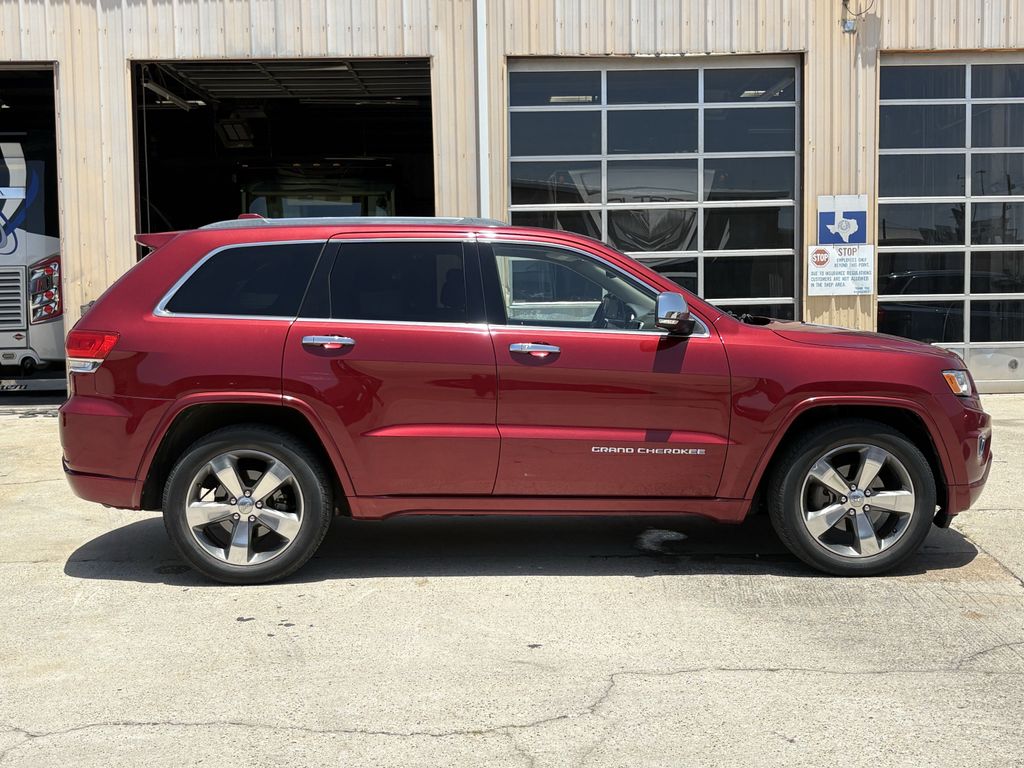 2015 Jeep Grand Cherokee Overland Red at Ultimate Motorsports
