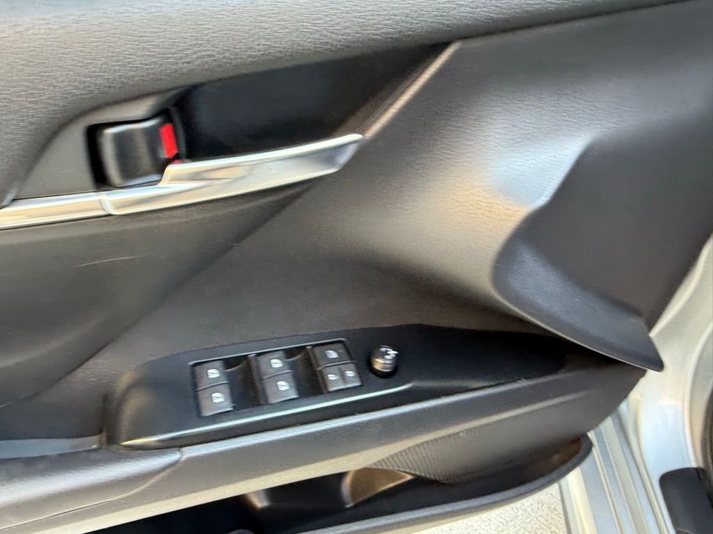 Thumbnail: 2020 Toyota Camry - 10