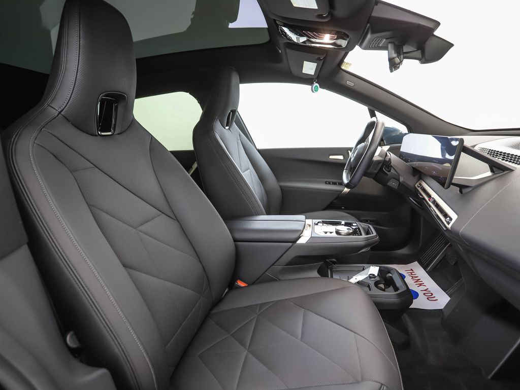 Thumbnail: 2024 BMW iX - 31