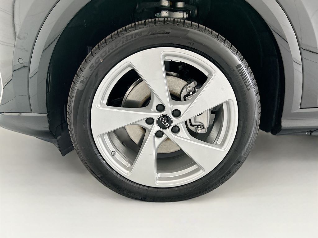 Thumbnail: 2026 Audi Q5 - 29