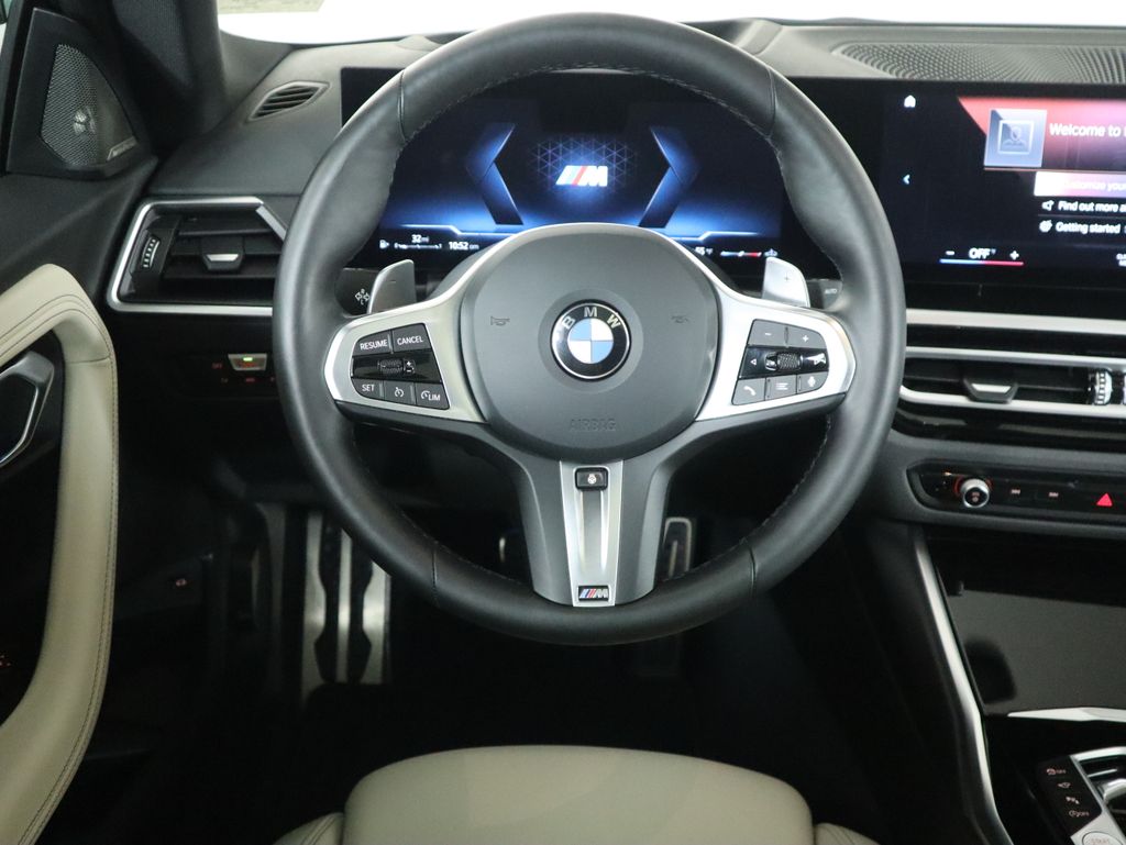 Thumbnail: 2024 BMW 2 Series - 10