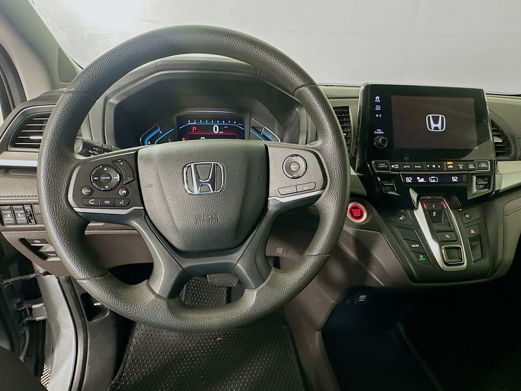 Thumbnail: 2019 Honda Odyssey - 11