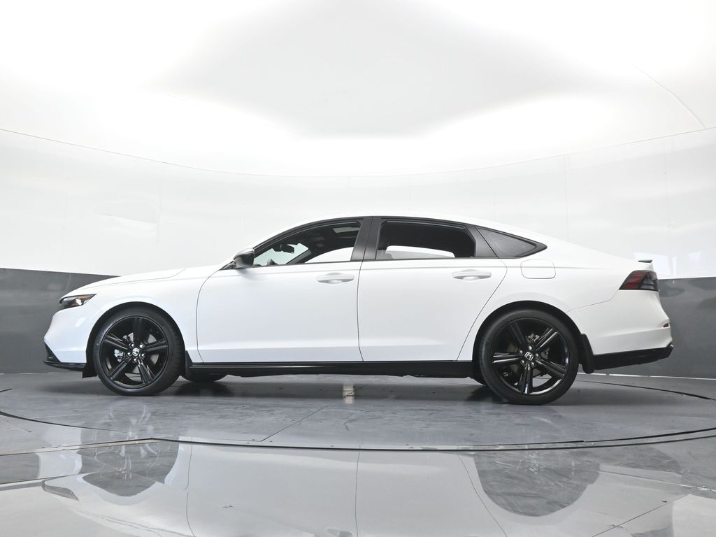 Used 2025 White Honda Sport-L image 57