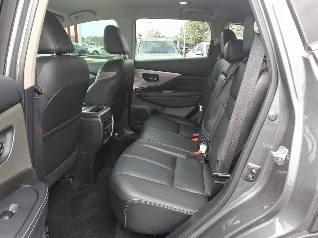 2018 Nissan Murano SL 10