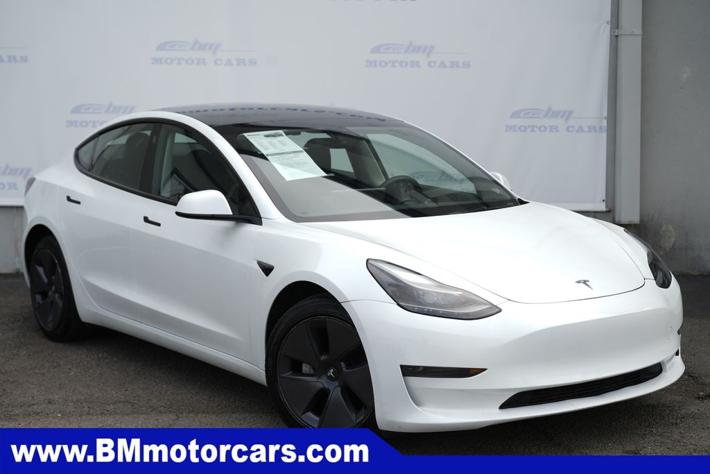 White 2023 Tesla Model 3 RWD Sedan Rear-Wheel Drive 1-Speed Automatic