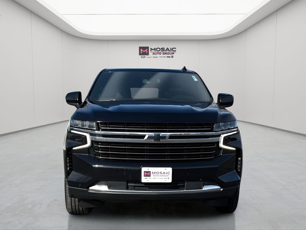 Used 2022 Chevrolet Tahoe LT with VIN 1GNSKNKD1NR158227 for sale in Zumbrota, Minnesota