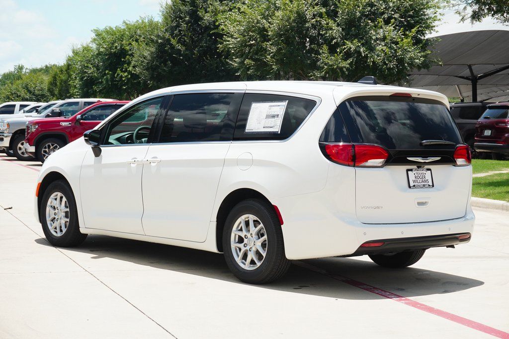 New Car 2025 Chrysler Voyager  Lx For Sale Under $40,000 In Weatherford, Texas