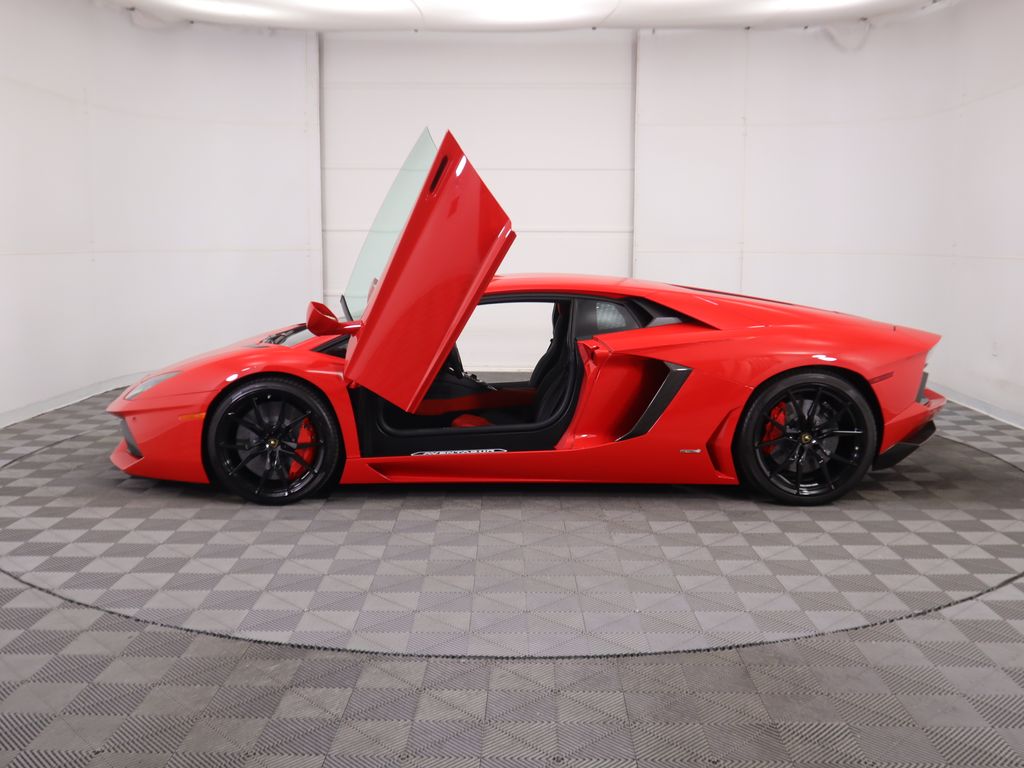 2014 Lamborghini Aventador  16