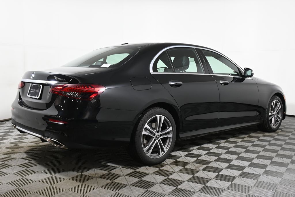 Thumbnail: 2021 Mercedes-Benz E-Class - 7