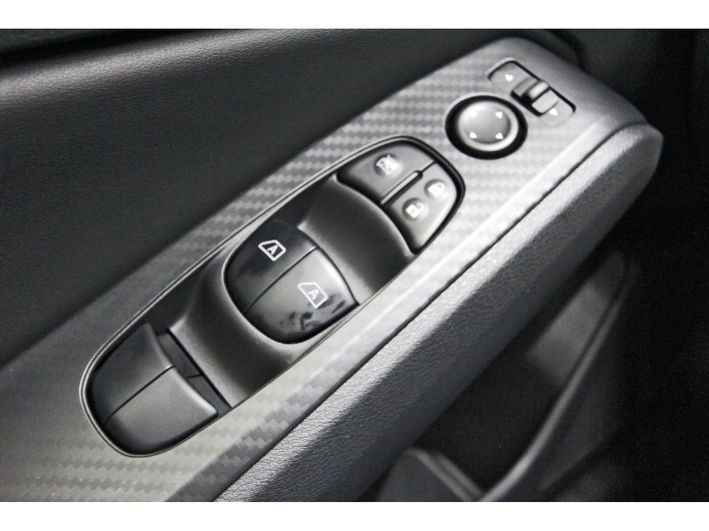 2026 Nissan Altima 2.5 SR White at Central Houston Nissan