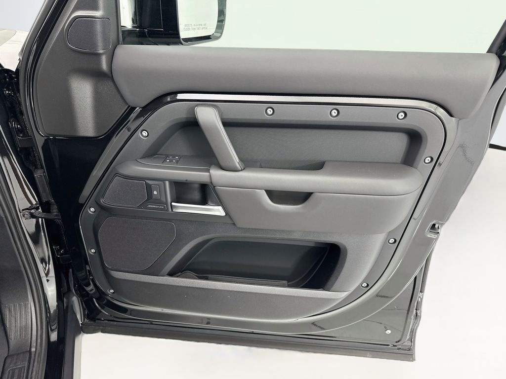 Thumbnail: 2026 Land Rover Defender - 25