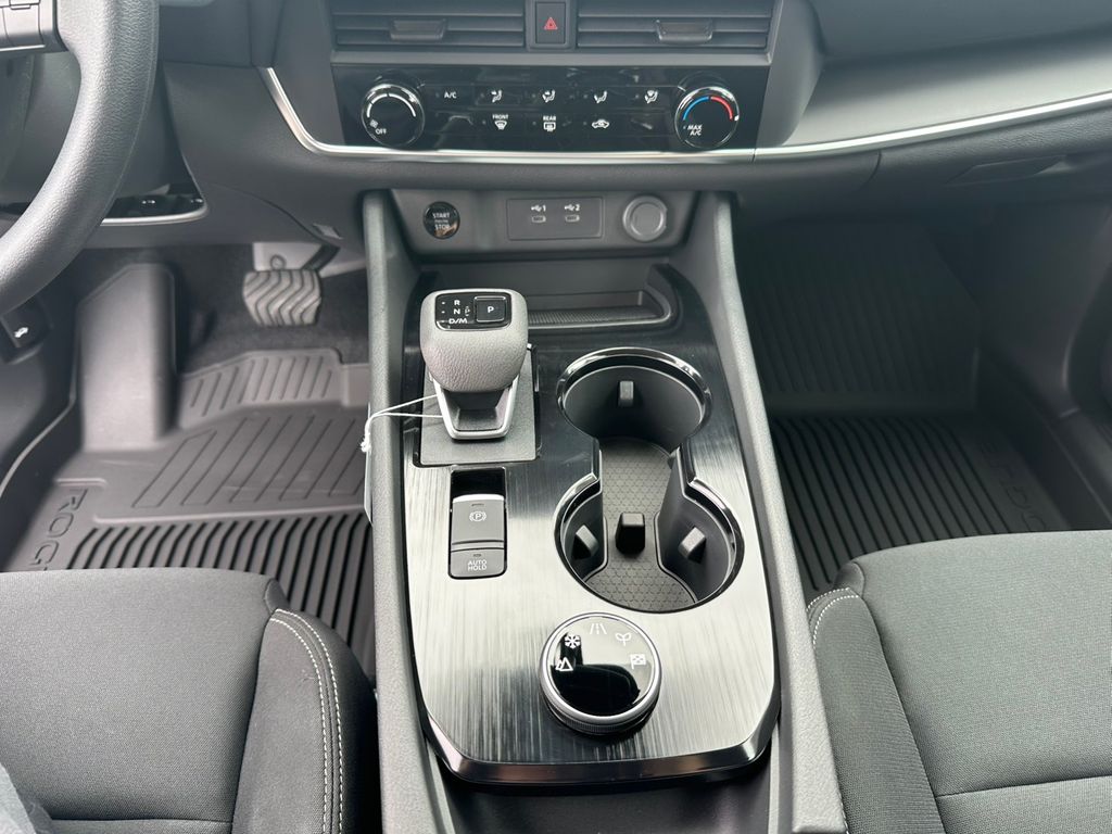 2025 Nissan Rogue S