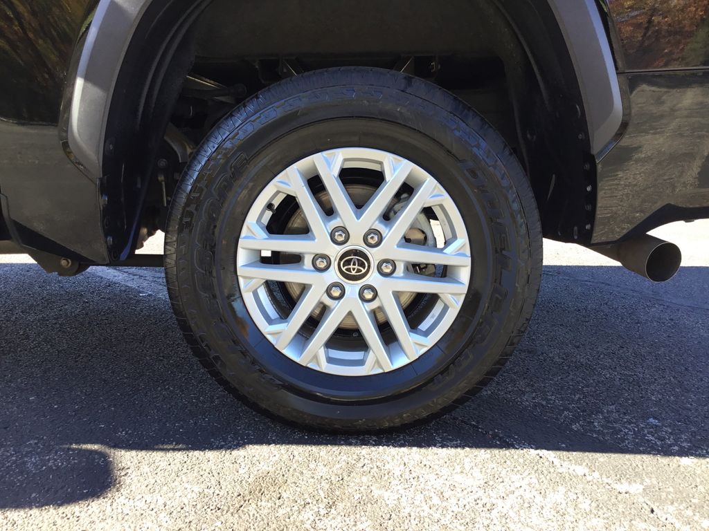 Thumbnail: 2024 Toyota Tundra - 10