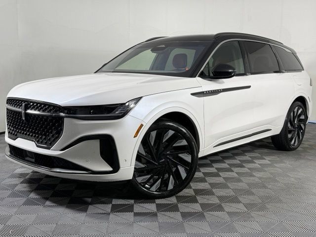 White Platinum Clearcoat Metallic 2024 Lincoln Nautilus SUV / Crossover All-Wheel Drive Continuously Variable Transmission