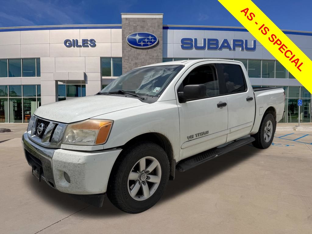 Glacier White 2013 Nissan Titan Pickup Truck 4X2 5-Speed Automatic