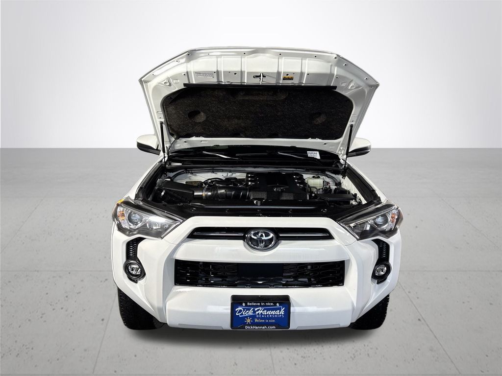 2022 Toyota 4Runner SR5