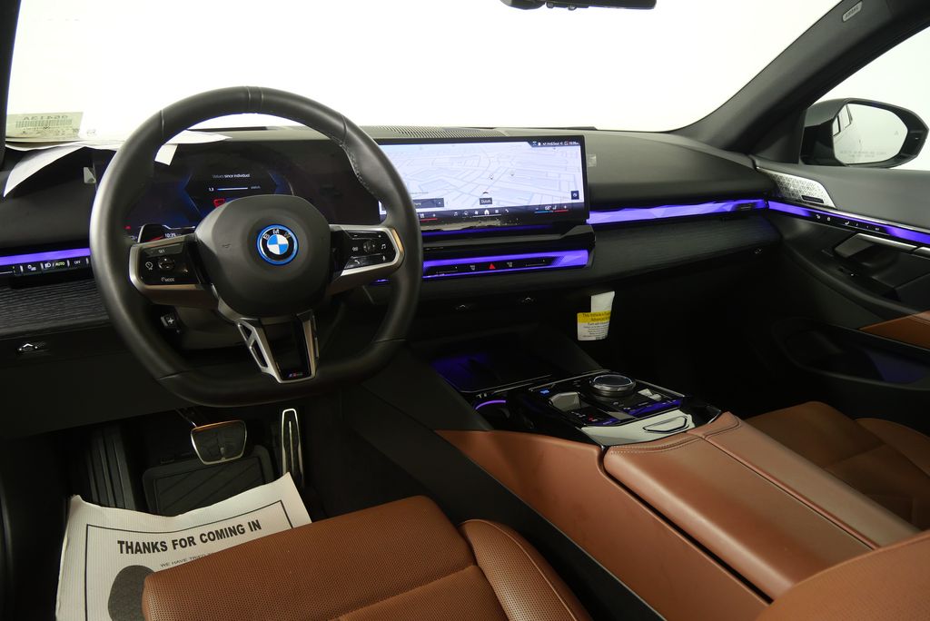 2025 BMW i5 xDrive40 18