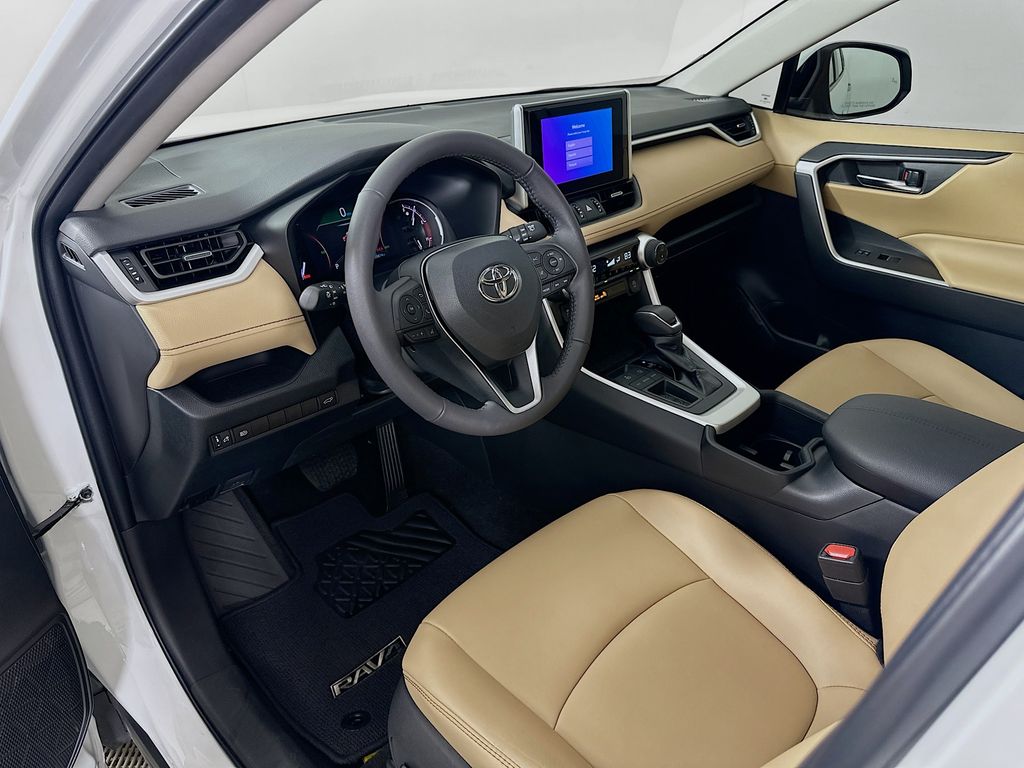 Thumbnail: 2023 Toyota RAV4 - 9