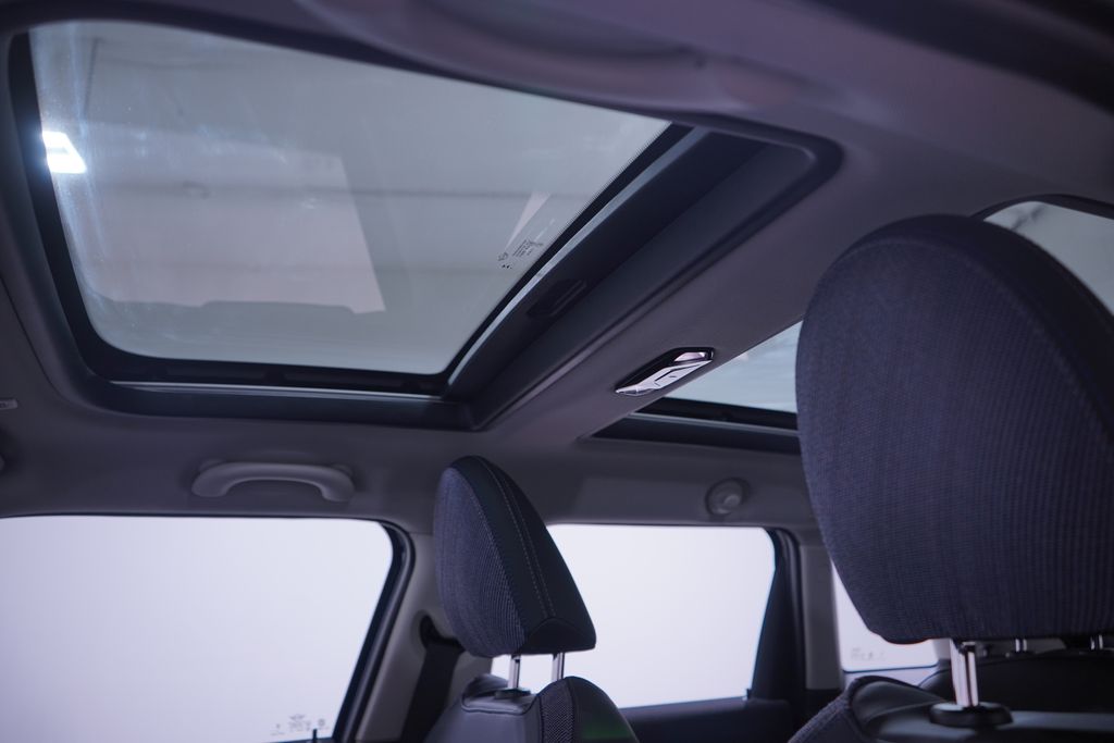 Thumbnail: 2025 MINI Cooper - 8