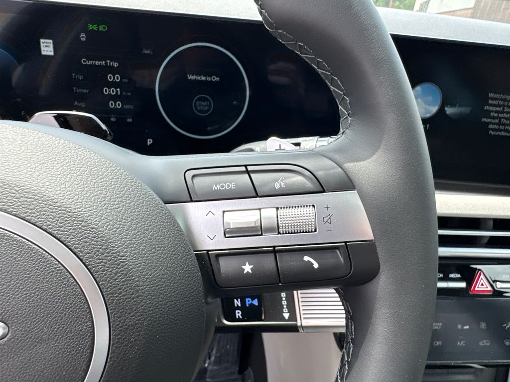 2025 Hyundai Tucson Hybrid SEL Convenience photo 16