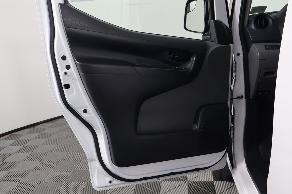 Thumbnail: 2020 Nissan NV200 - 9