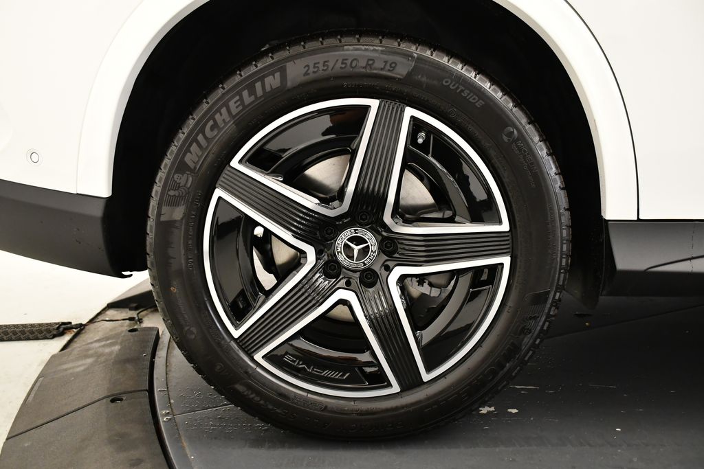 Thumbnail: 2026 Mercedes-Benz GLC - 14