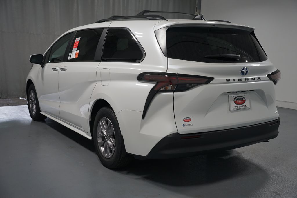 Thumbnail: 2025 Toyota Sienna - 6