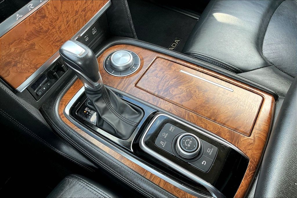 Used 2024 Nissan Armada SL 4D Sport Utility