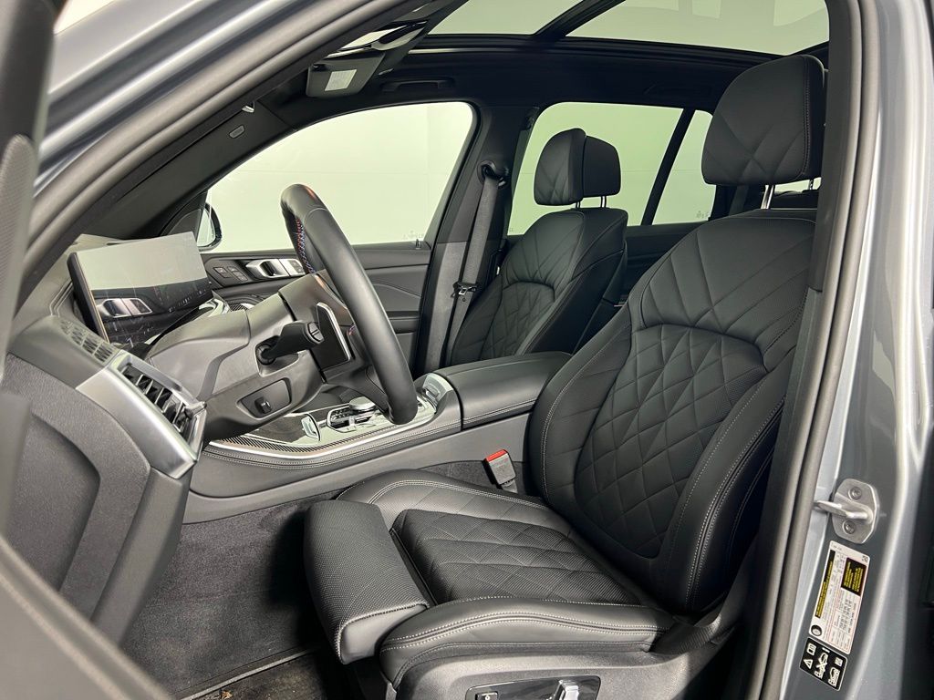 Thumbnail: 2025 BMW X5 - 16