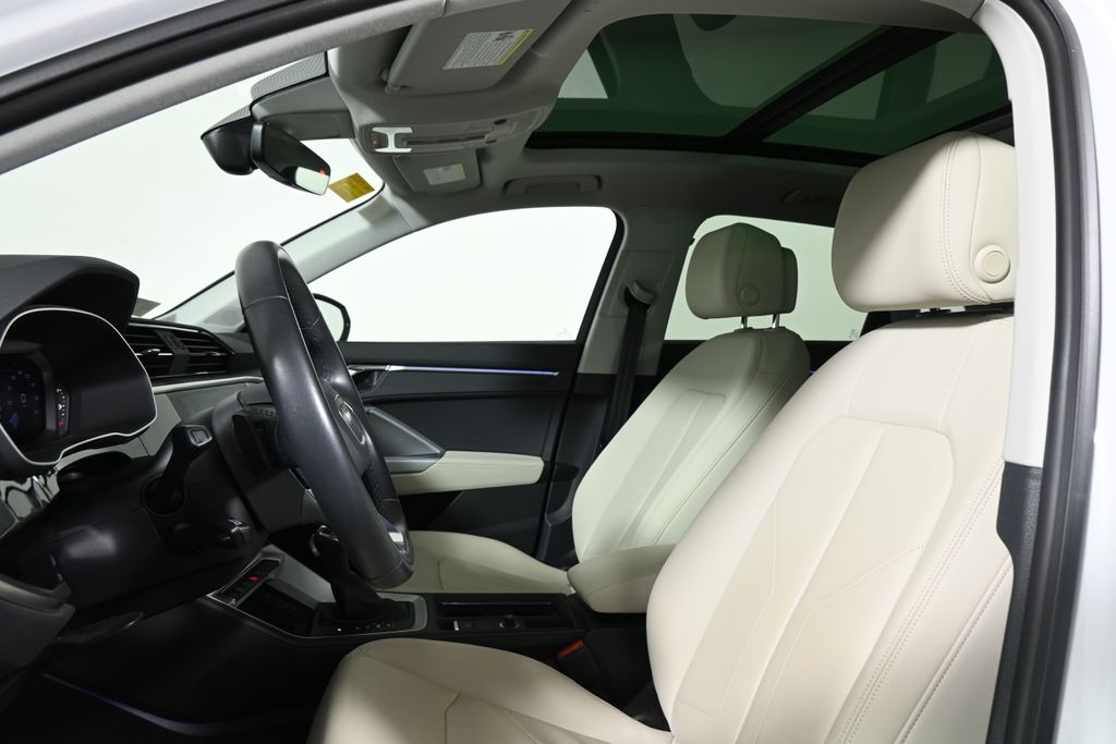 Thumbnail: 2021 Audi Q3 - 5
