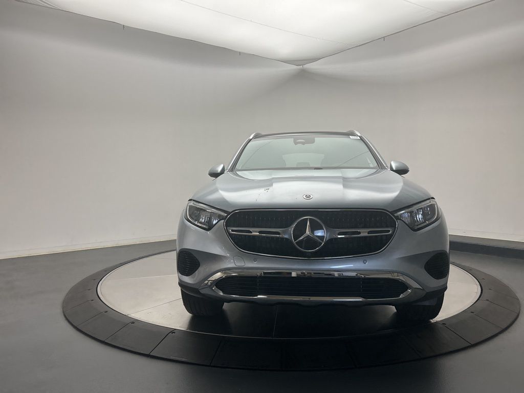 Thumbnail: 2026 Mercedes-Benz GLC - 2