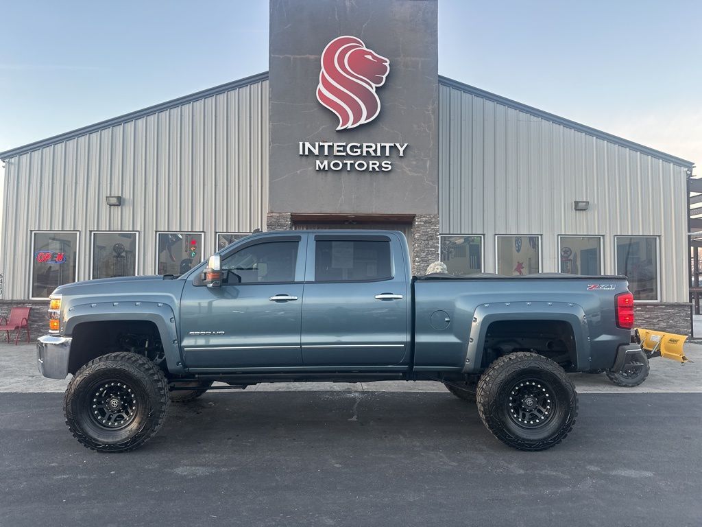 2015 Chevrolet Silverado 2500HD LTZ Crew Cab 4WD