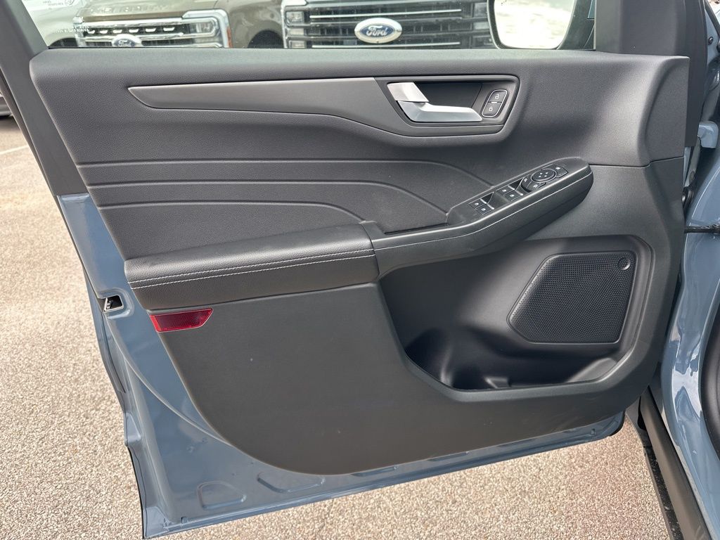 2026 Ford Escape Plug-In Hybrid Base - 9