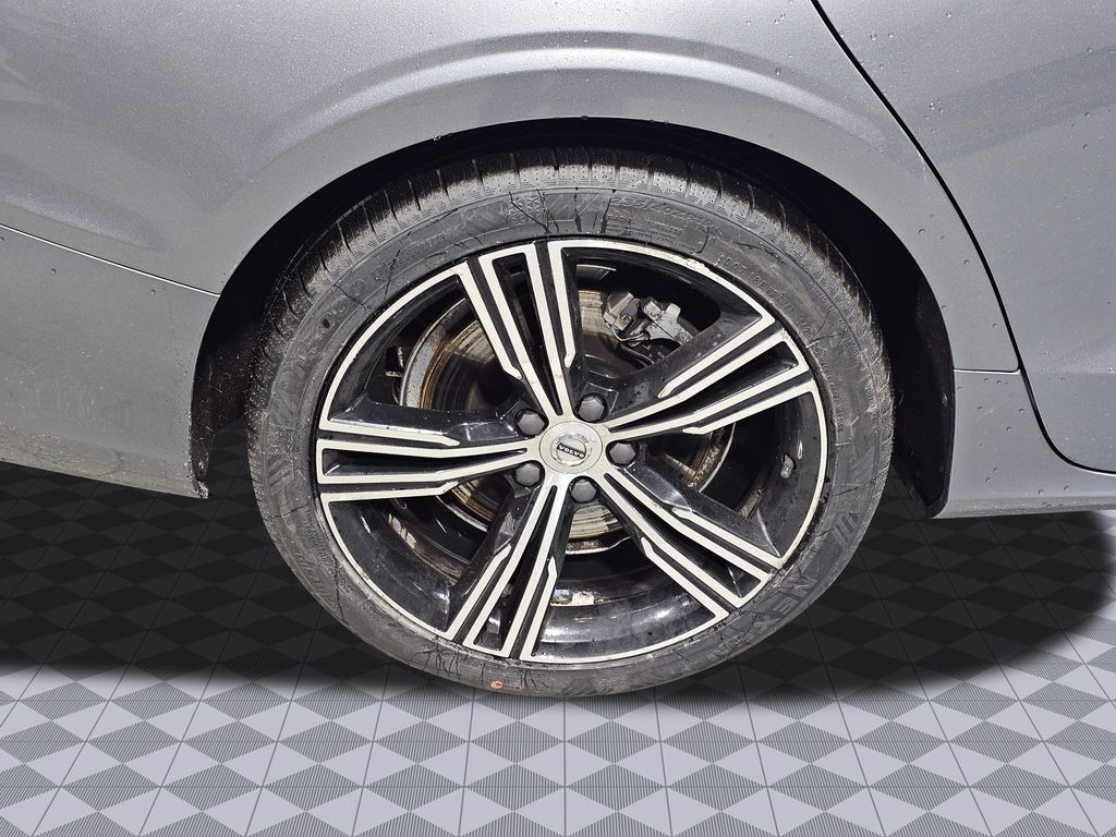 Used 2021 Gray Volvo T6 Inscription image 12