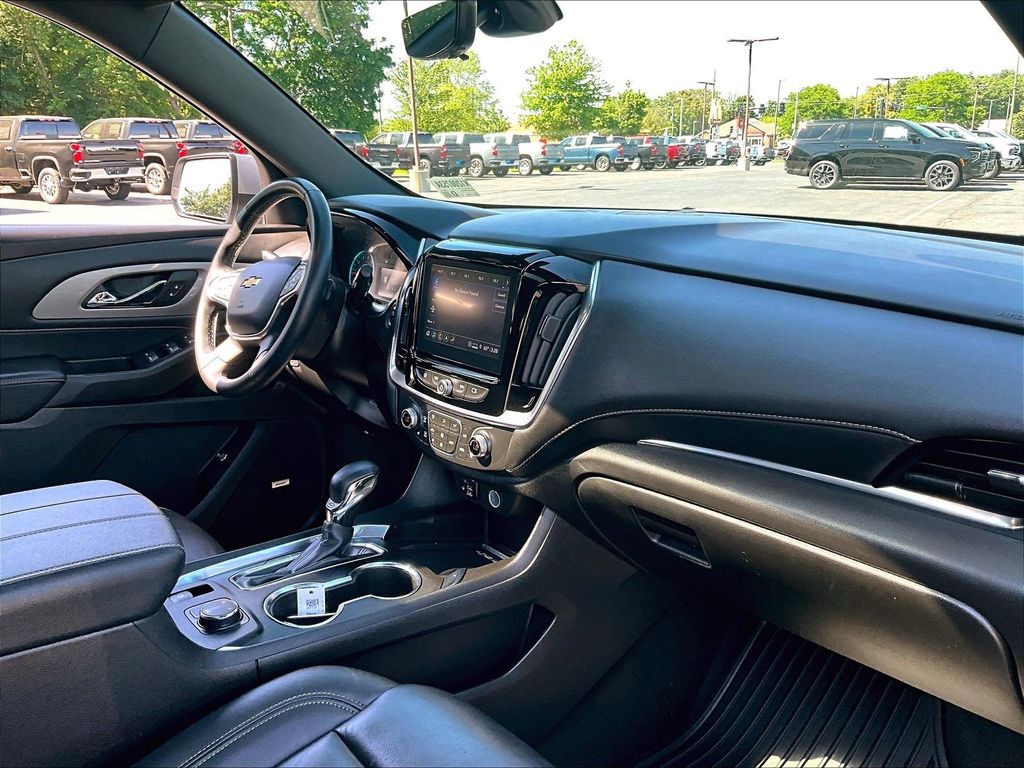 2023 Chevrolet Traverse — photo 22