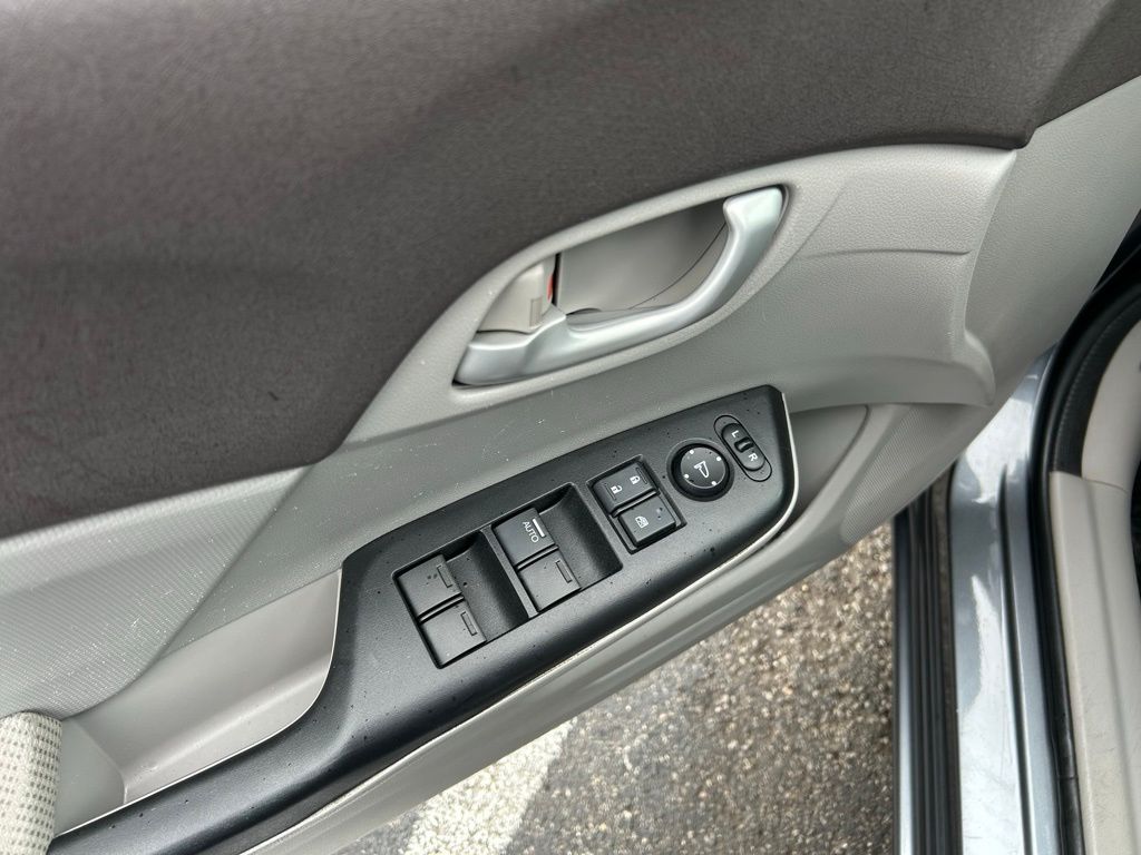 2012 Honda Civic LX 23